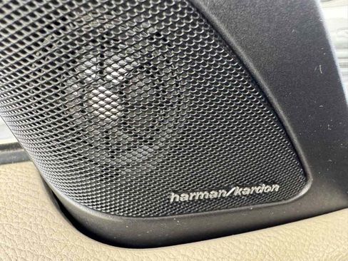 Used 2011 BMW 128i Convertible image 27