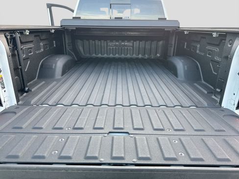 Used 2025 GMC Sierra 3500 Denali w/ Denali Reserve Package AWD/4WD image 40