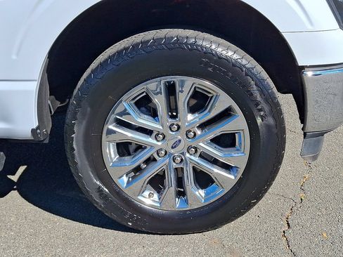 Used 2025 Ford F150 Lariat w/ Equipment Group 501A Mid AWD/4WD image 11