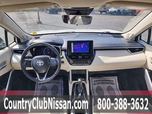 Used 2023 Toyota Corolla Cross XLE w/ Convenience Package image 25