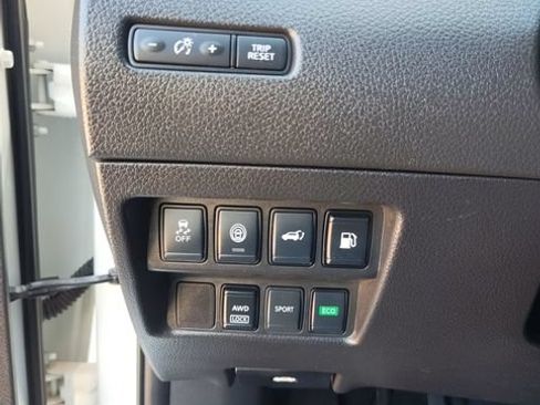 Used 2020 Nissan Rogue SV AWD/4WD image 26