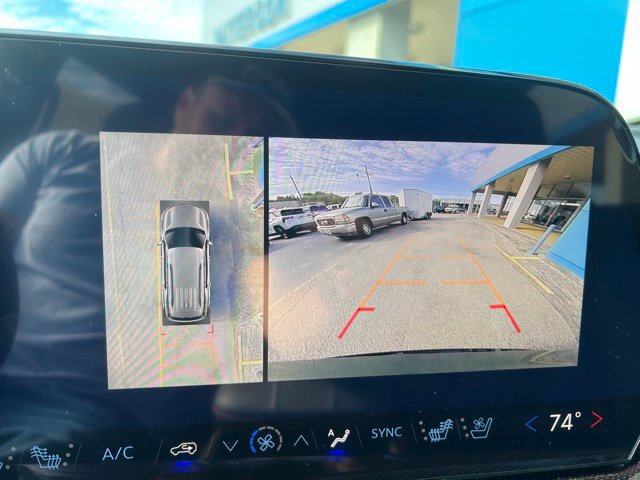 New 2027 Chevrolet Traverse RS FWD image 25