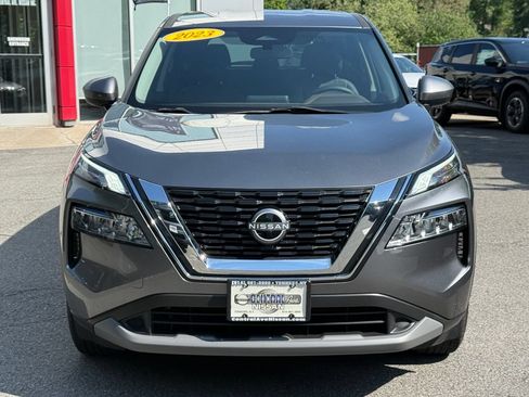 Used 2023 Nissan Rogue SV AWD/4WD image 2