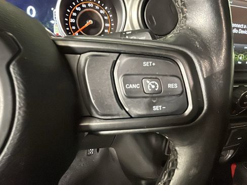 Used 2021 Jeep Gladiator Sport AWD/4WD image 17