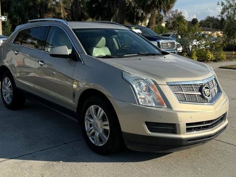 Used 2010 Cadillac SRX Luxury image 5