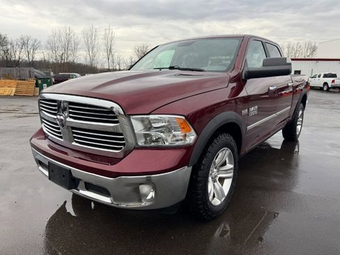 Used 2017 RAM 1500 Classic SLT w/ SLT Plus D←cor Group image 1