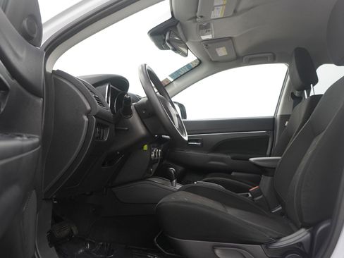 Used 2023 Mitsubishi Outlander Sport SE image 23