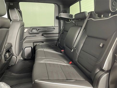 New 2026 GMC Sierra 2500 AT4X w/ AT4X AEV Edition image 13