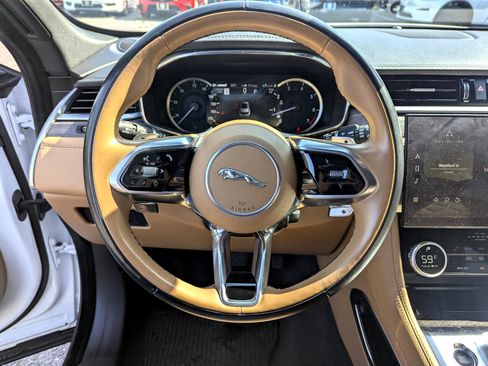 Used 2023 Jaguar F-PACE S image 15