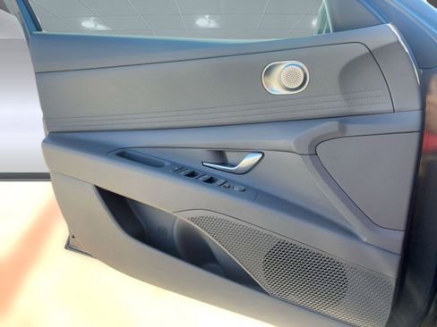 Used 2024 Hyundai Elantra SEL image 20