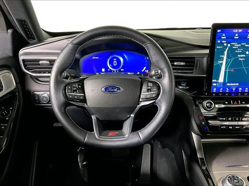 Used 2022 Ford Explorer ST w/ Equipment Group 401A image 5