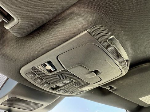 Used 2019 Lincoln Navigator Reserve image 31