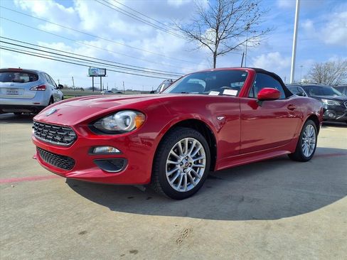 Used 2020 FIAT 124 Spider Classica w/ Technology Group image 3