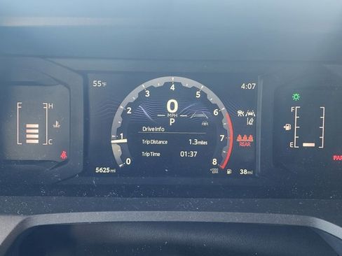 Used 2024 Toyota Tacoma SR image 13