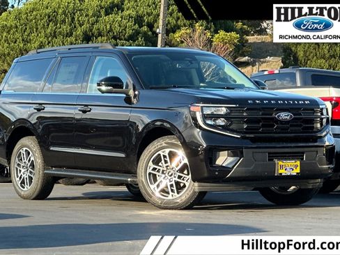New 2025 Ford Expedition Active image 1