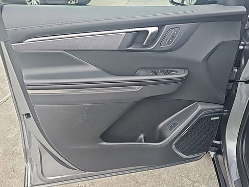 Certified 2025 Buick Enclave Sport Touring image 11