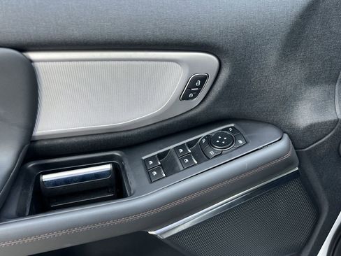 Certified 2025 Ford Expedition Active AWD/4WD image 25