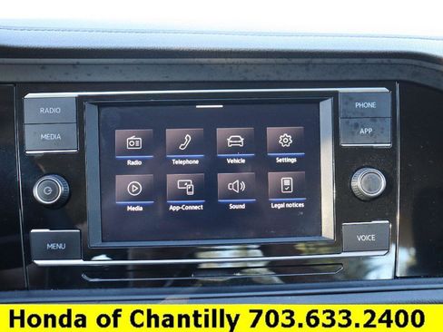 Used 2022 Volkswagen Jetta S image 15