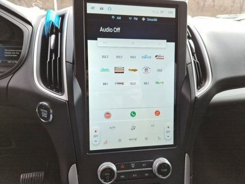 Used 2024 Ford Edge SEL image 22