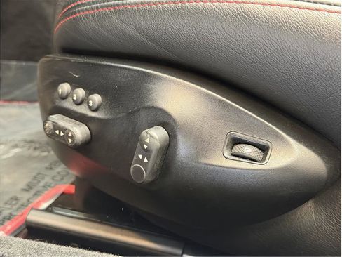 Used 2017 Maserati GranTurismo Sport RWD image 29