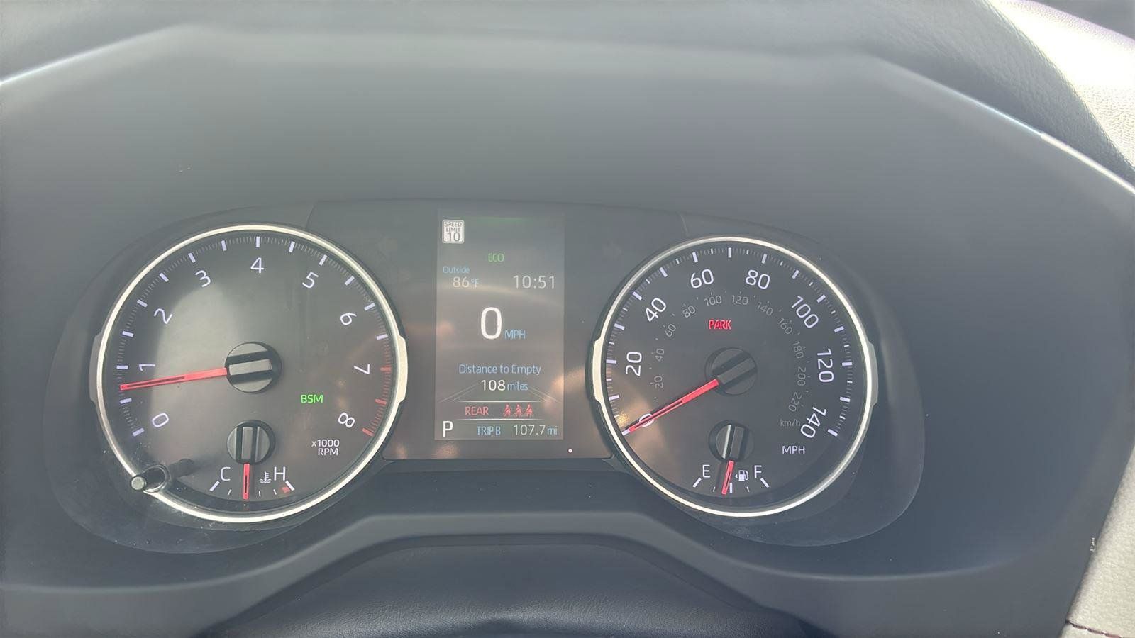 Used 2019 Toyota RAV4 XLE Premium FWD image 32