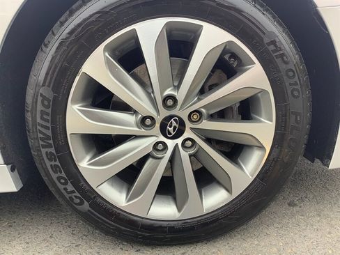 Used 2017 Hyundai Sonata Sport w/ Value Edition Package 02 FWD image 18