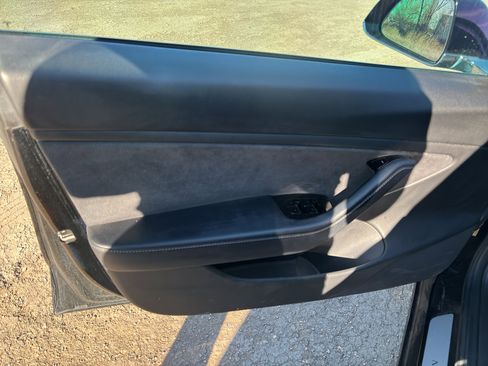 Used 2018 Tesla Model 3 Long Range image 13