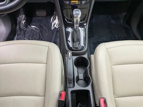 Used 2019 Buick Encore Essence w/ Safety Package II image 17