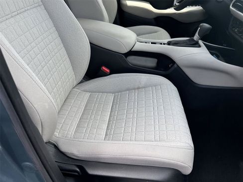 Used 2023 Honda HR-V LX image 17