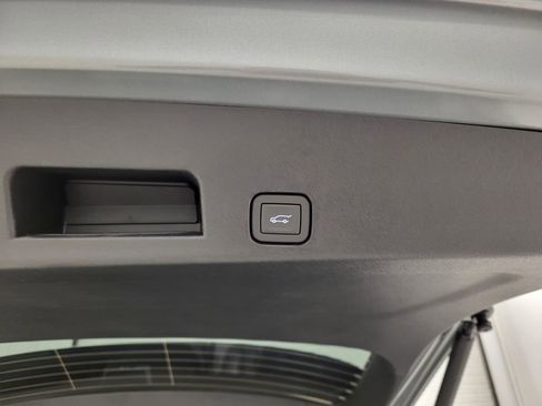 New 2026 Chevrolet Traverse LT w/ Sun and Wheel Package image 2