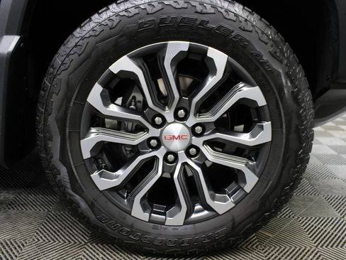 Used 2023 GMC Canyon Denali AWD/4WD image 13