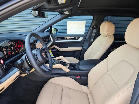 New 2026 Porsche Cayenne AWD/4WD image 27