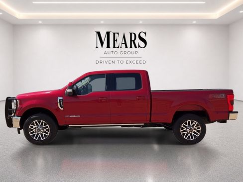 Used 2018 Ford F250 Lariat w/ Lariat Ultimate Package AWD/4WD image 2