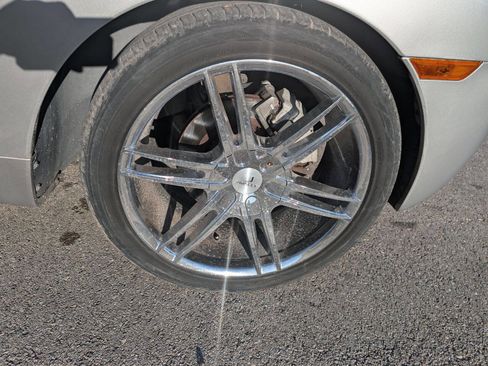 Used 2004 Chevrolet SSR w/ Preferred Equipment Group image 24