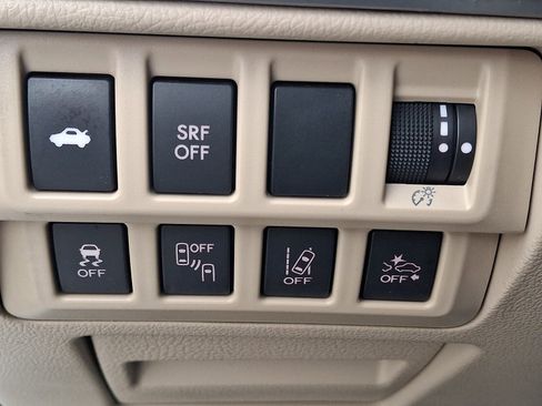 Used 2016 Subaru Legacy 2.5i Limited image 28