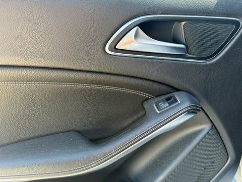 Used 2019 Mercedes-Benz GLA 250 4MATIC image 15
