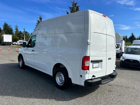 Used 2015 Nissan NV 2500 S w/ Power Package image 5