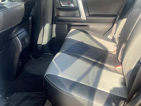 Used 2019 Toyota 4Runner SR5 Premium RWD image 13
