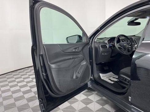 Used 2023 Chevrolet Equinox LT image 16