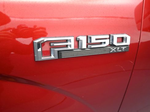 Used 2019 Ford F150 XLT w/ Equipment Group 302A Luxury image 11