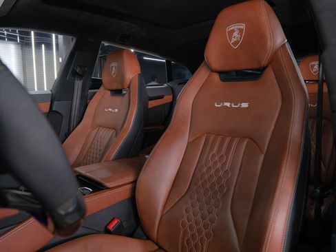 Used 2023 Lamborghini Urus S AWD/4WD image 7