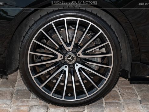 Used 2024 Mercedes-Benz S 580 4MATIC Sedan w/ AMG Line image 37