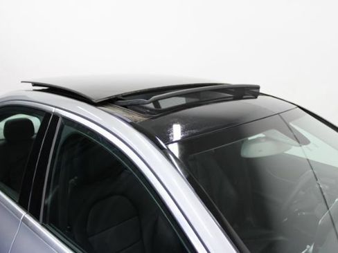Used 2015 Mercedes-Benz C 300 4MATIC Sedan image 9