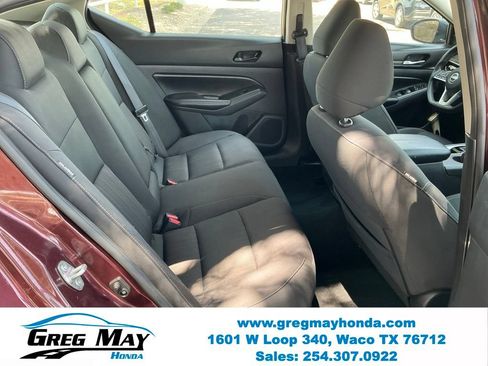 Used 2025 Nissan Altima 2.5 SV FWD image 15