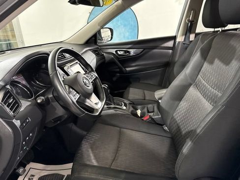Used 2019 Nissan Rogue SV AWD/4WD image 18