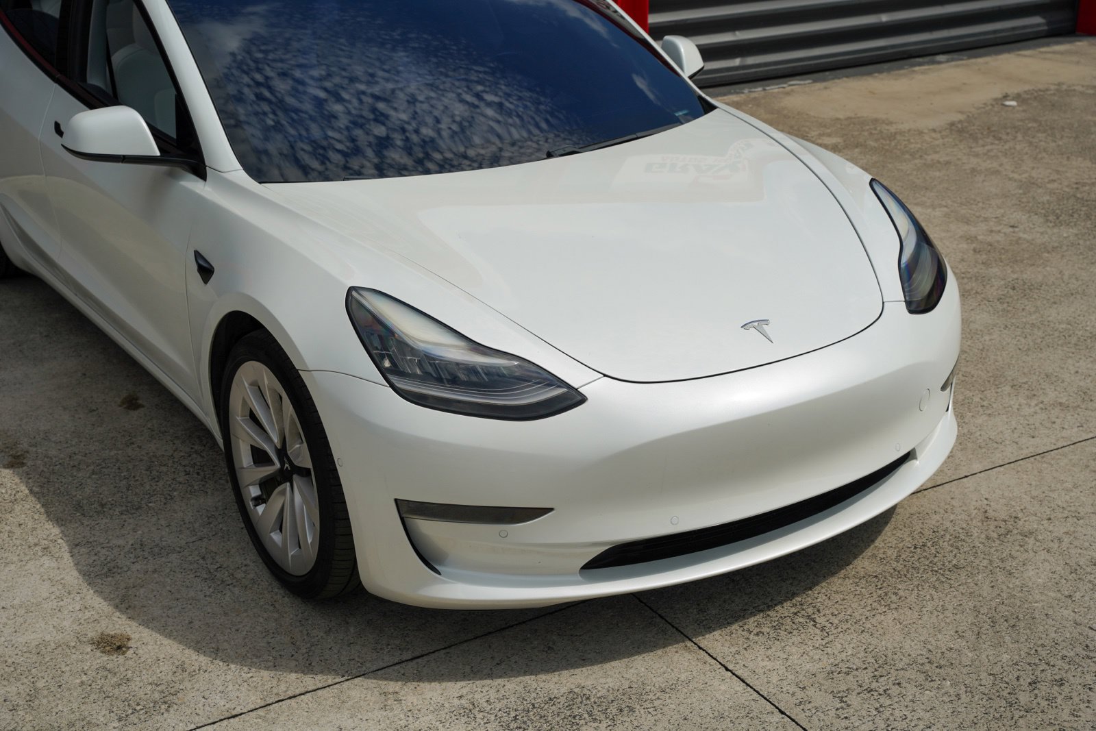 Used 2021 Tesla Model 3 Standard Range Plus RWD image 3