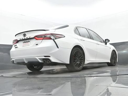 Used 2023 Toyota Camry SE FWD image 11