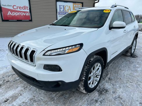 Used 2016 Jeep Cherokee Latitude w/ Comfort & Convenience Group image 1