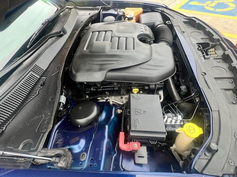 Used 2016 Chrysler 300 C AWD/4WD image 38