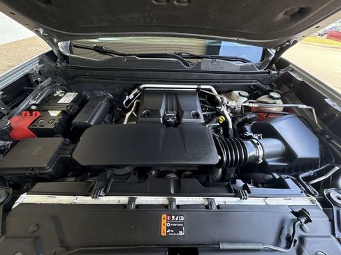 Certified 2023 GMC Canyon AT4 w/ AT4 Premium Package AWD/4WD image 30